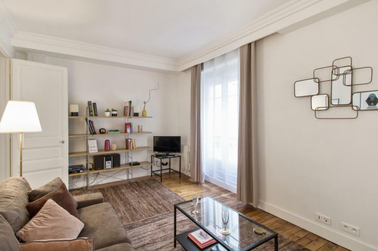 One-bedroom Flat Close To Champs-elysees And Eiffel Tower * Paris