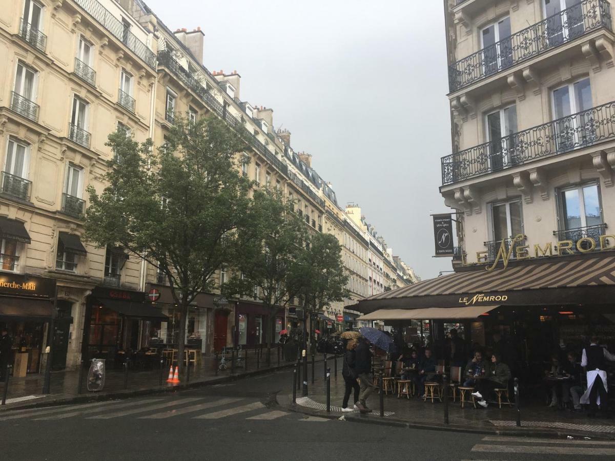 44 Rue Saint-placide Apartment