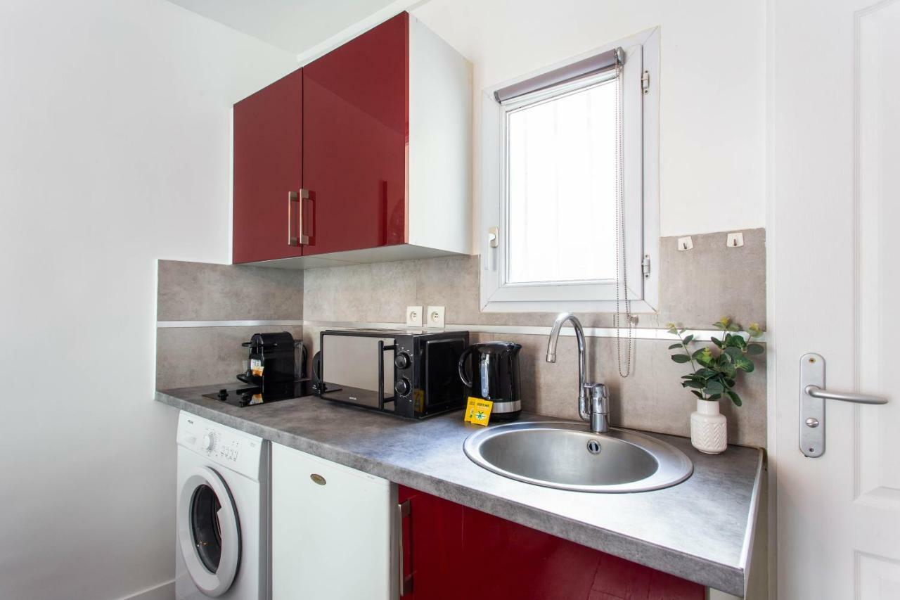 Cmg Montmartre/ Trois Freres Paris