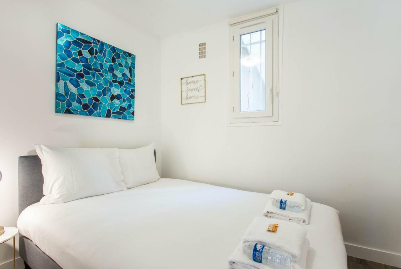 Cmg Montmartre/ Trois Freres Paris