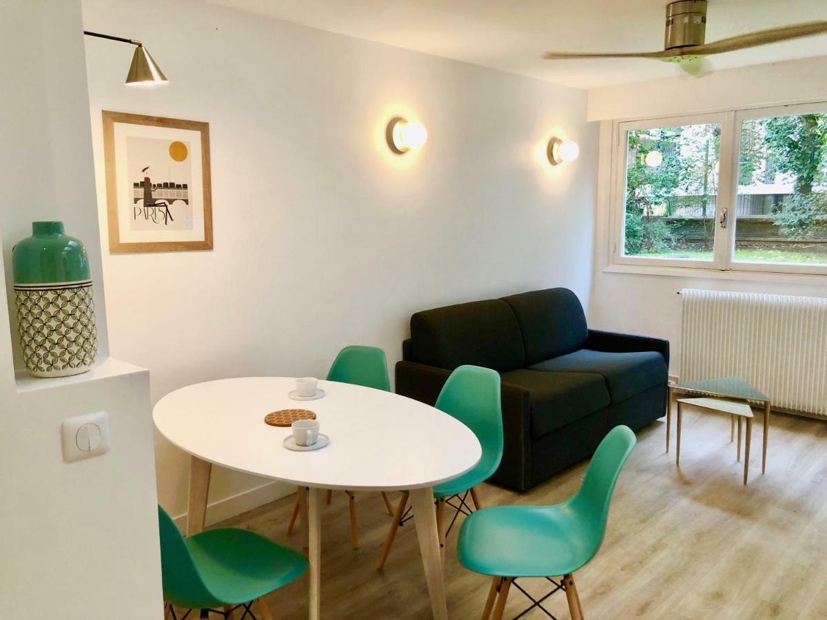 3 Bedrooms Tour Eiffel + Parking