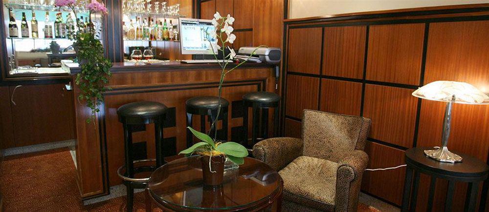 Raspail Montparnasse Hotel Paris