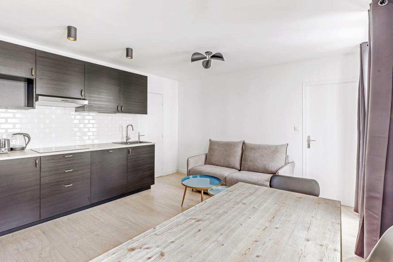 Pick A Flat's Rue D'avron - Nation Paris