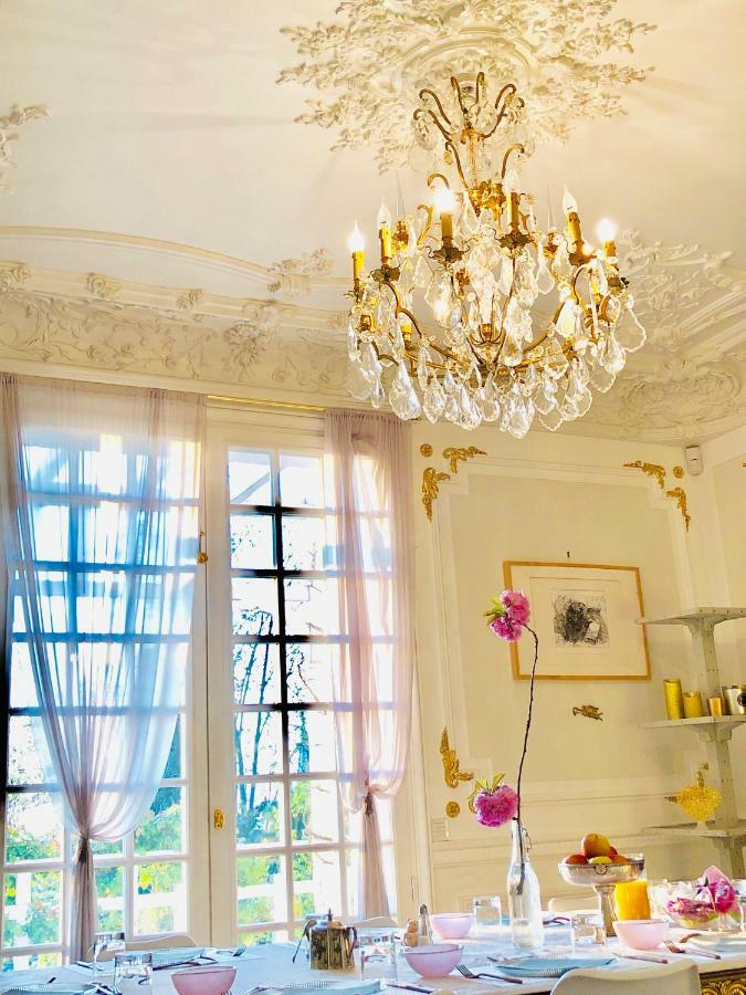 Ananda Huo * Paris