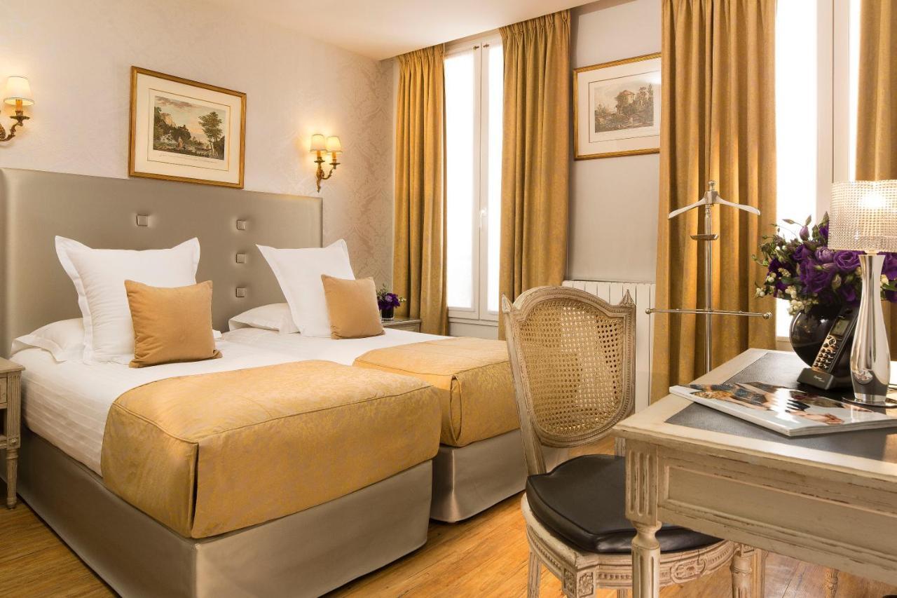 Plaza Elysees Hotel Paris