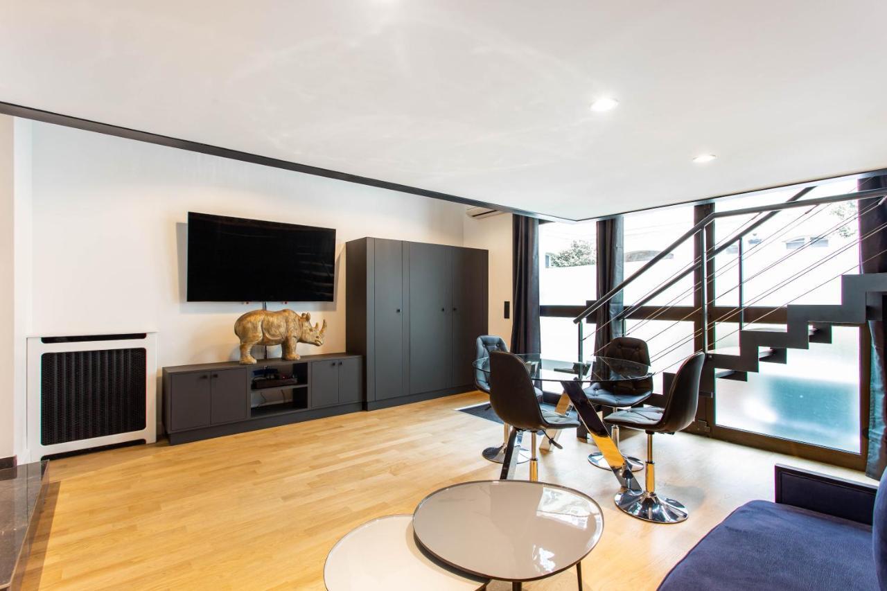 Modern For 4 People - Arc De Triomphe Paris