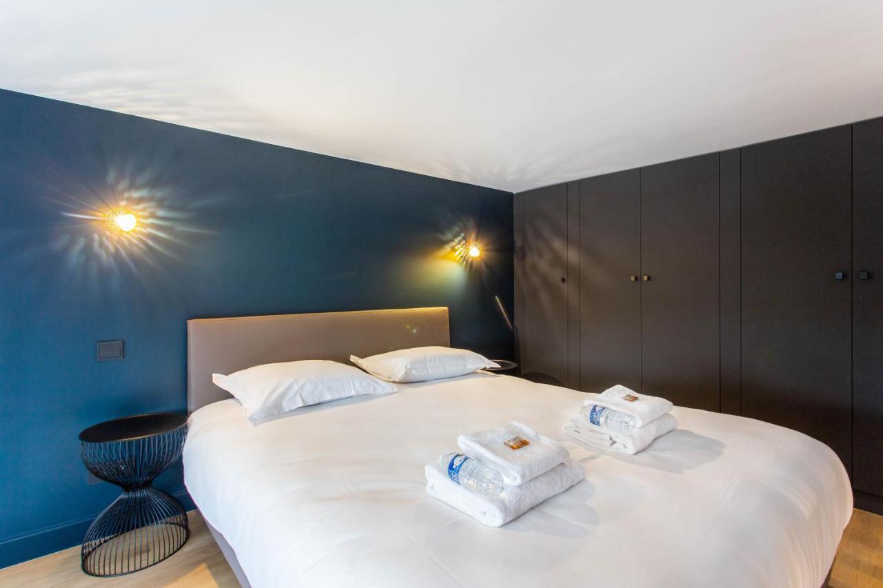 Modern For 4 People - Arc De Triomphe Paris