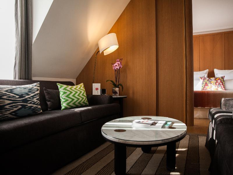 Hotel Vernet Paris