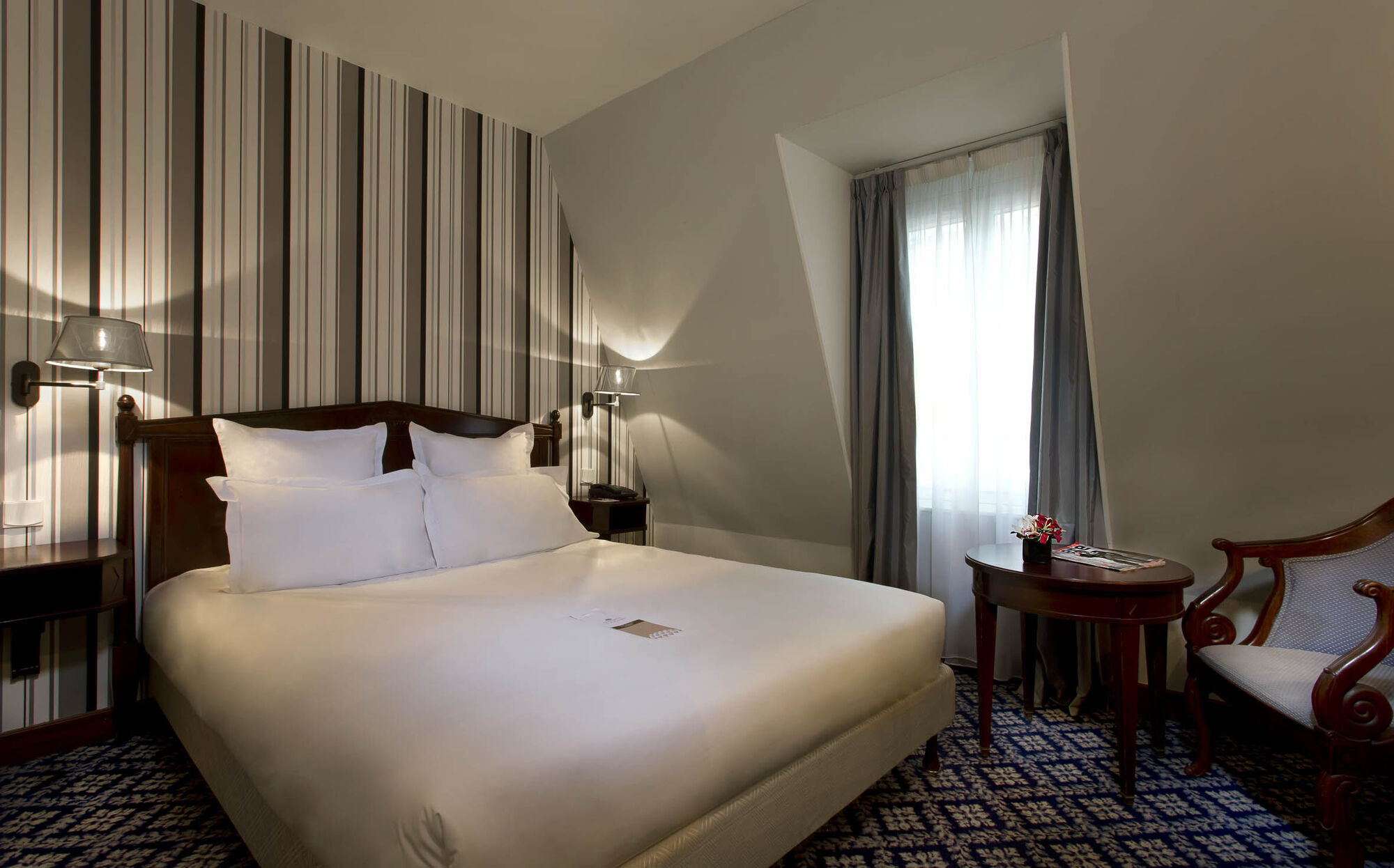 Le Pierre Hotel
