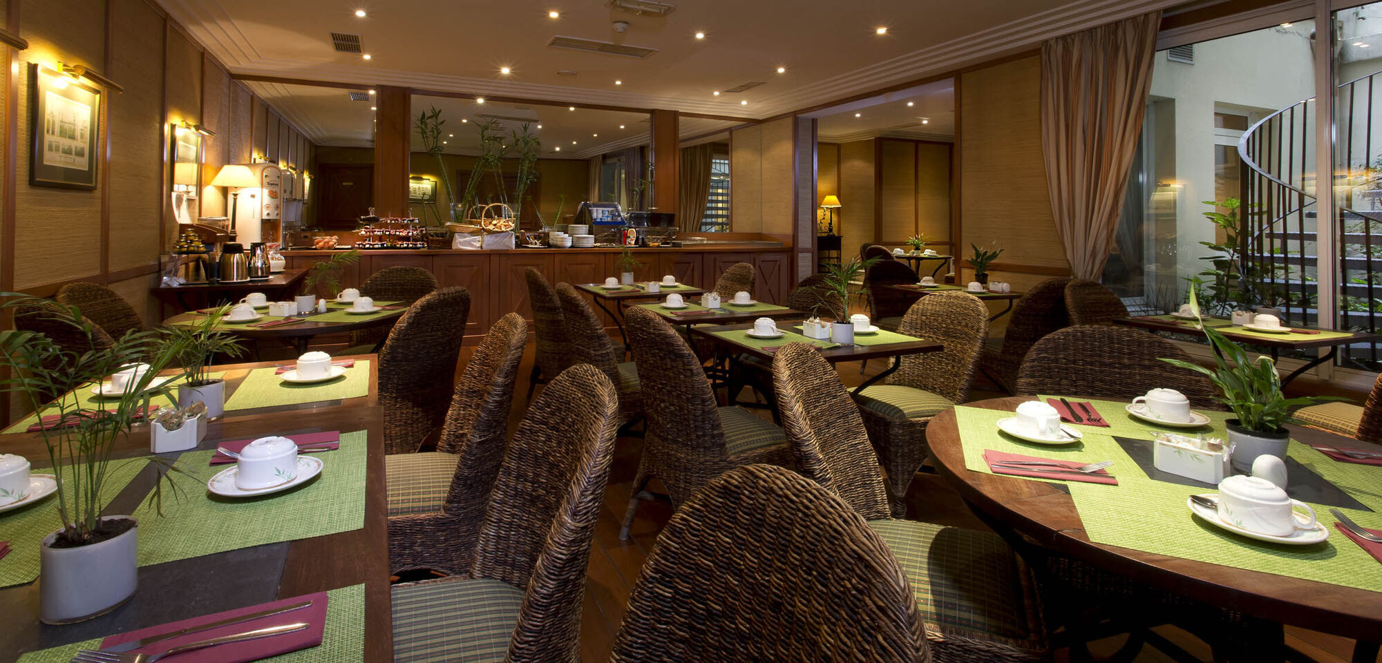 Le Pierre Hotel 4*