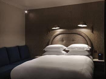Grand Pigalle Hotel