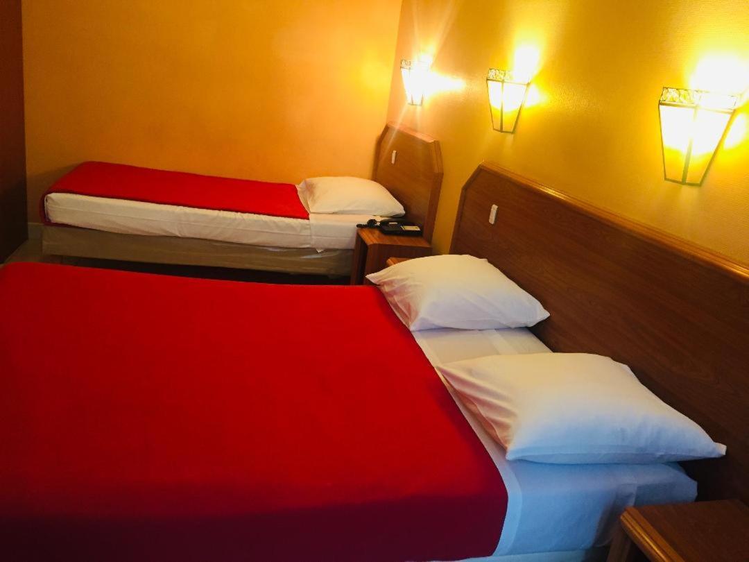 Hotel Le Mediterraneen Paris