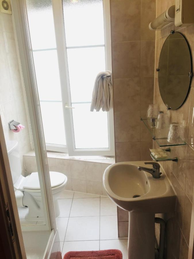 Hotel Le Mediterraneen Paris
