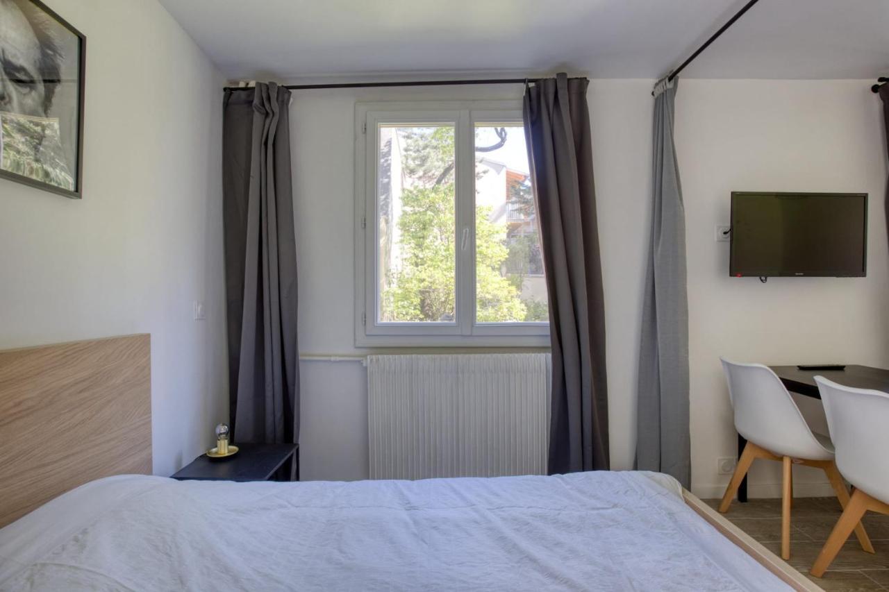 Beautiful Studio Near The Canal De L'ourcq Apartment
