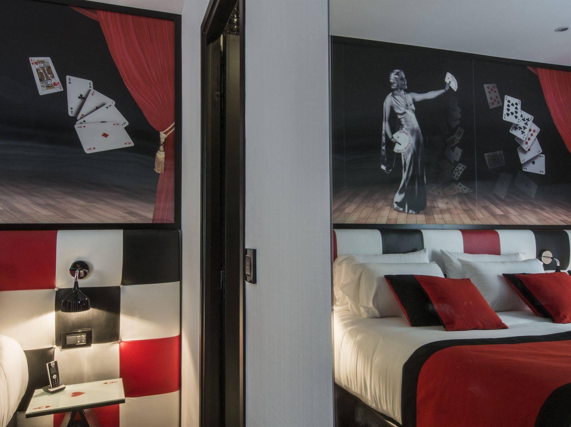 Splendor Elysees 3* Paris