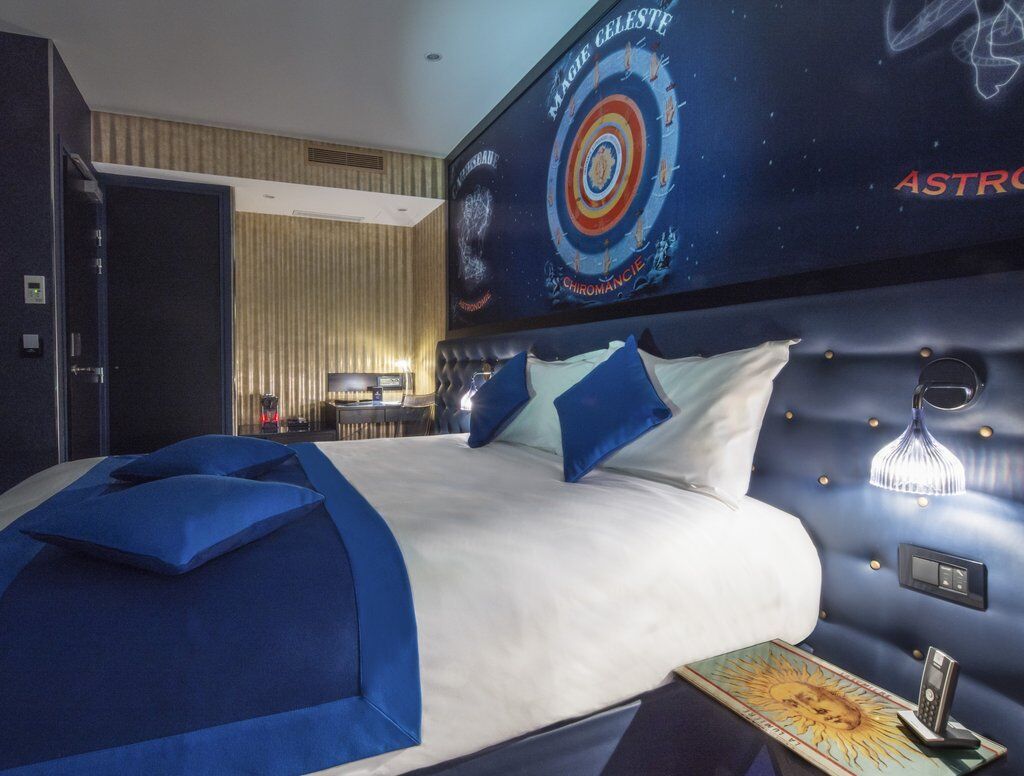 Splendor Elysees Hotel Paris