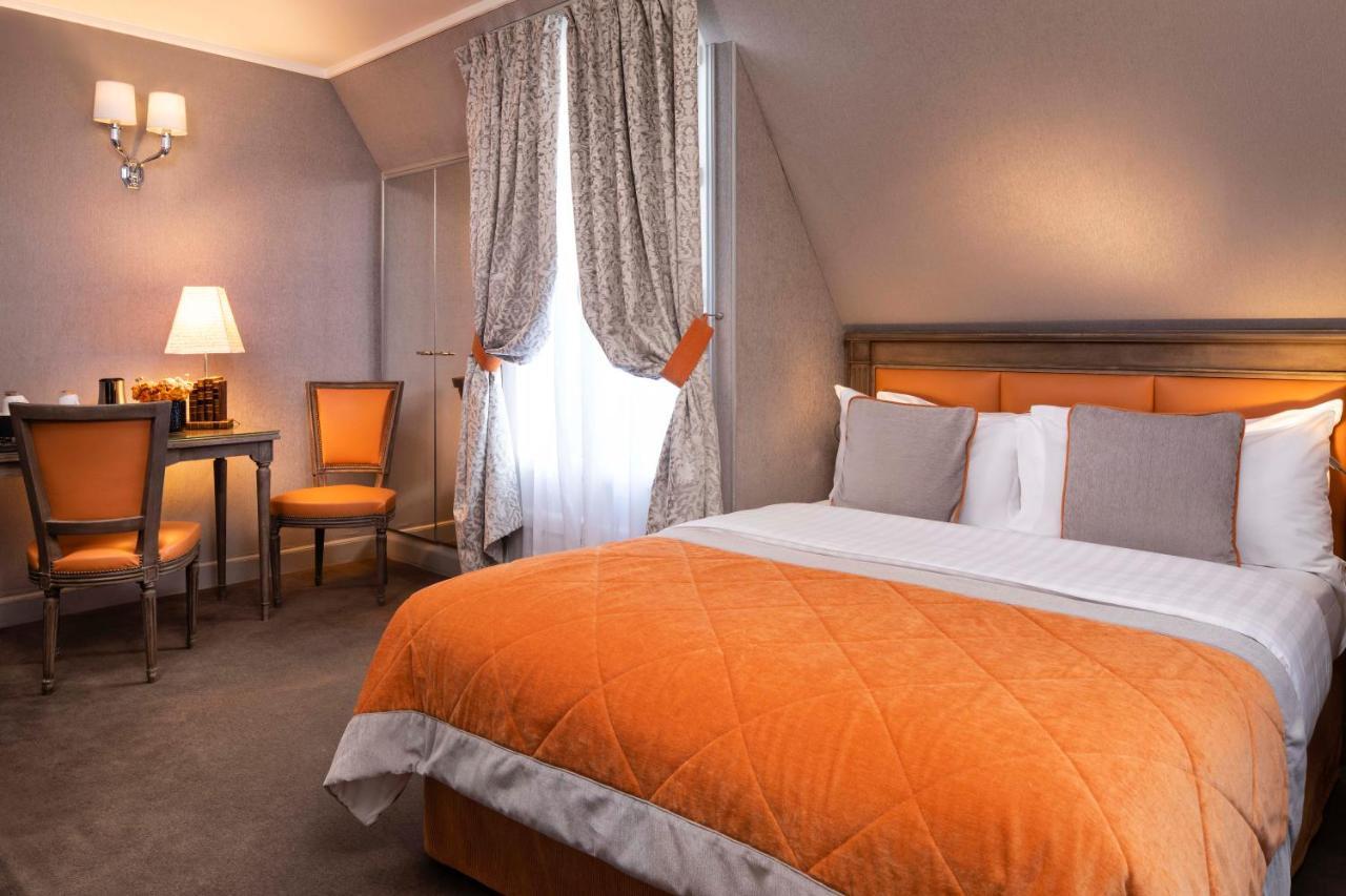 Hotel Henri Iv 4*