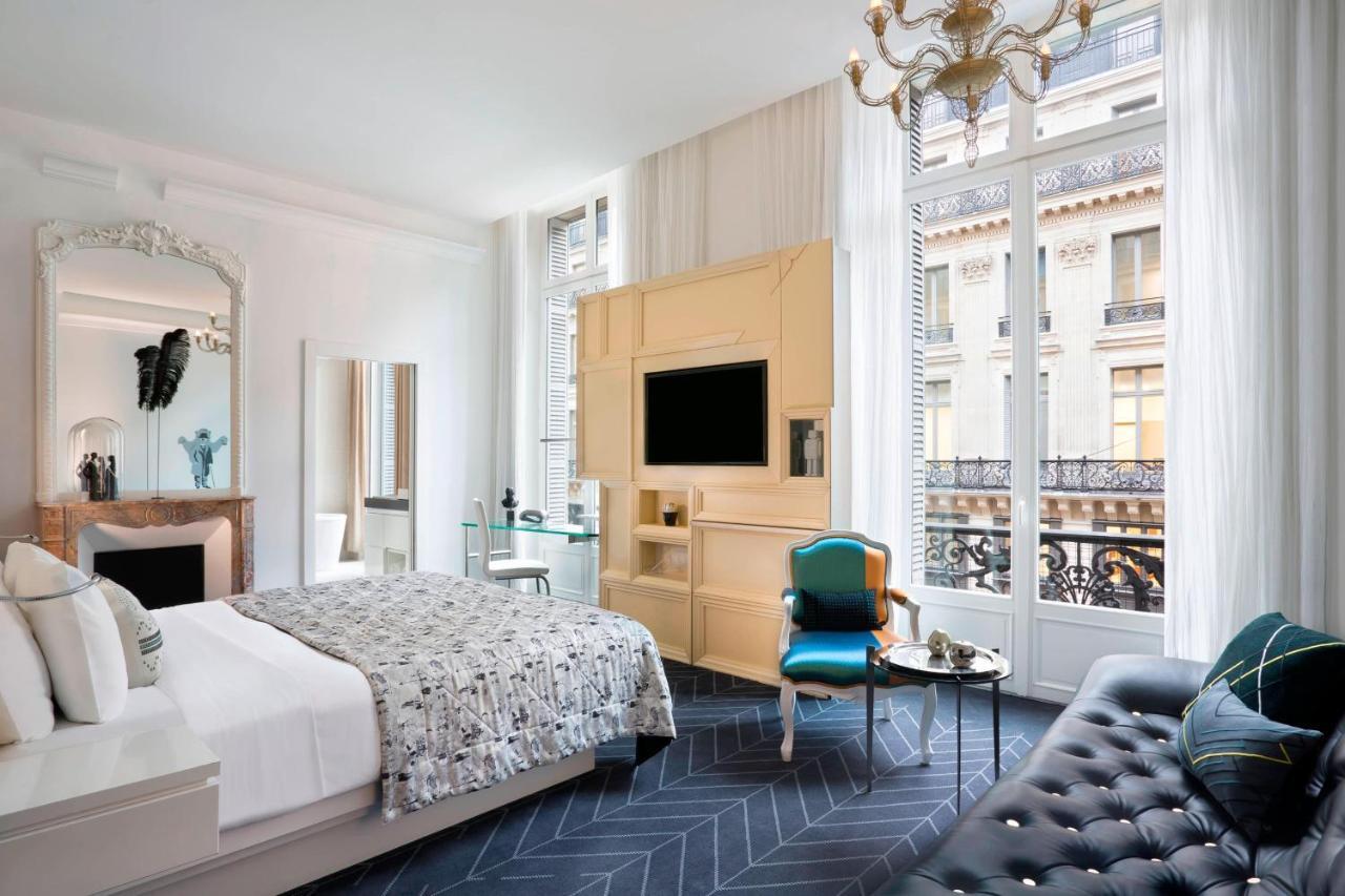 Hotel W - Opera