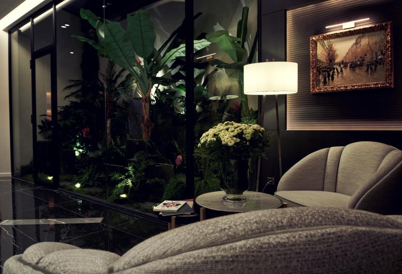 Roi De Sicile - Rivoli -- Luxury Aparthotel Paris