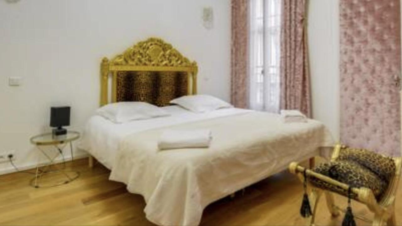 Montaigne - Champs Elysees Luxury&design / 110 M2