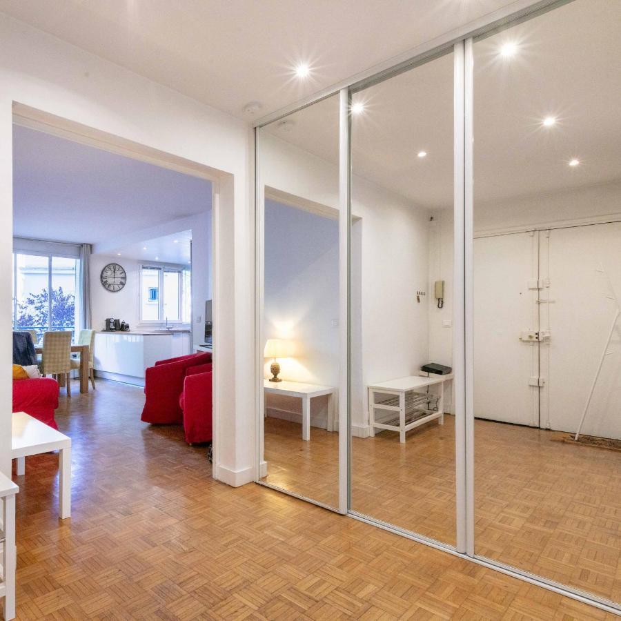- Spacious 3 Flat For Families - 3 Minutes From Metro Station *