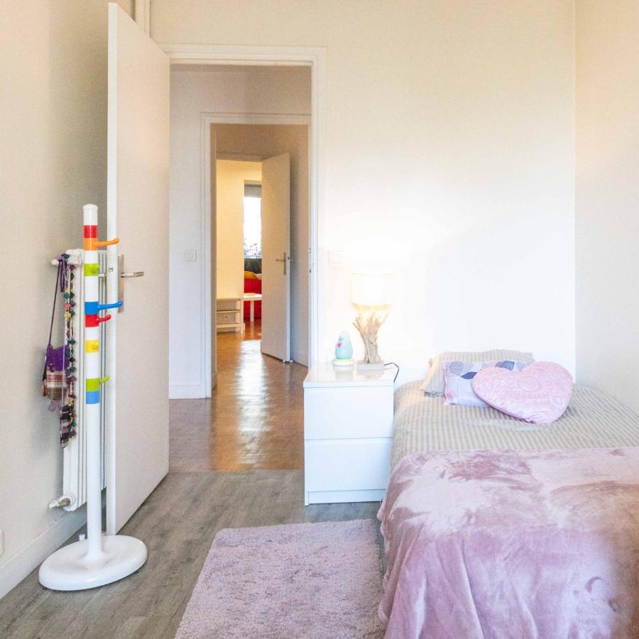 - Spacious 3 Flat For Families - 3 Minutes From Metro Station Appart hôtel Paris