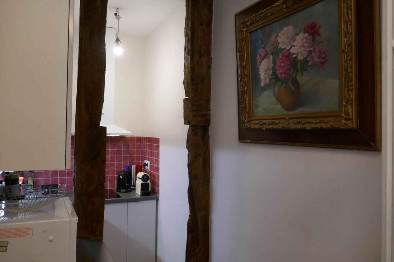 Near Louvre, Appartement