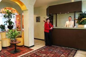 Hotel Garden Saint Martin Paris