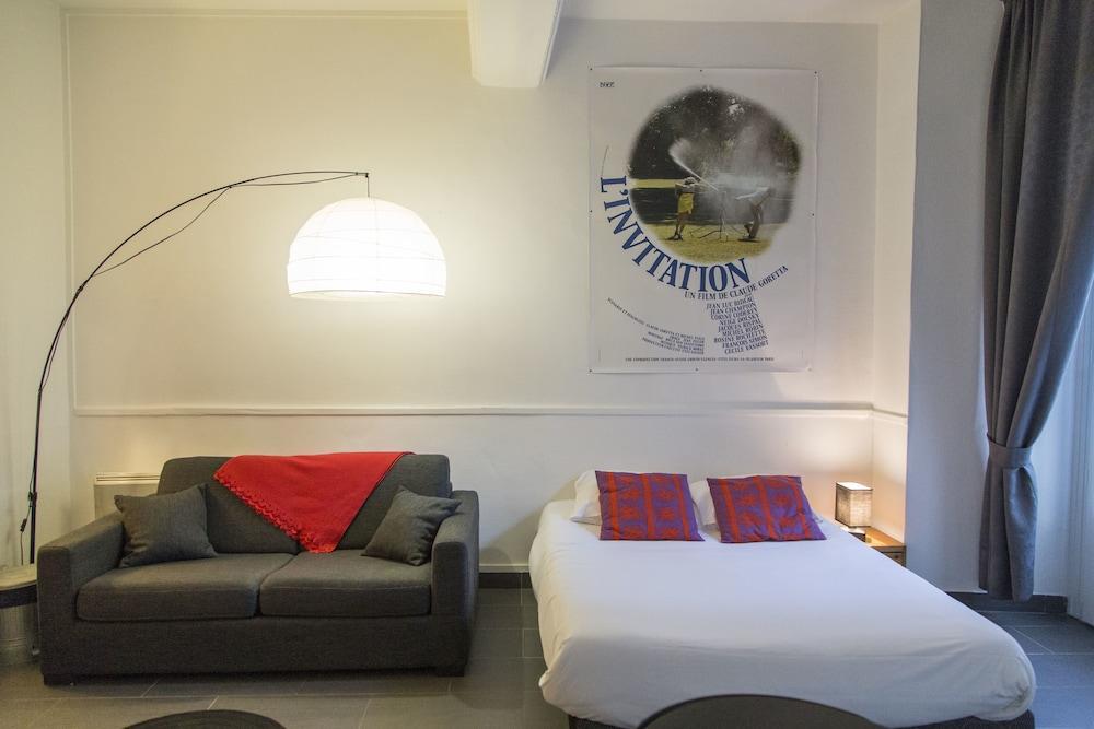 Saint Germain Des Pres Apartment