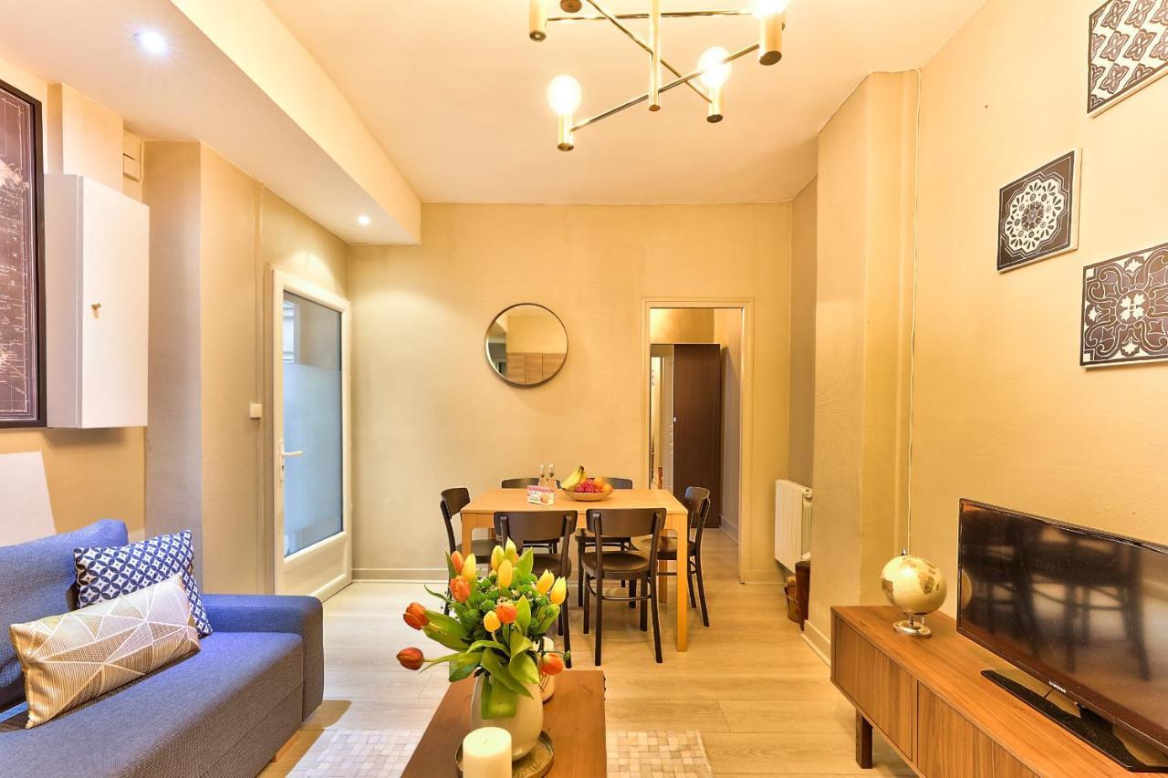 06 - Designed Flat Grands Boulevards Appartement *