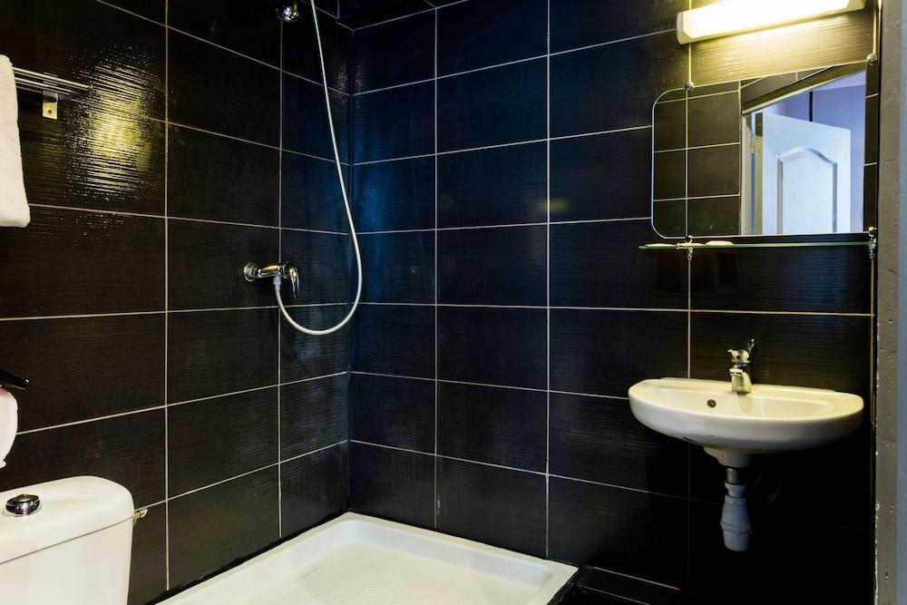Hotel Hipotel Belleville Gare De L'est Paris