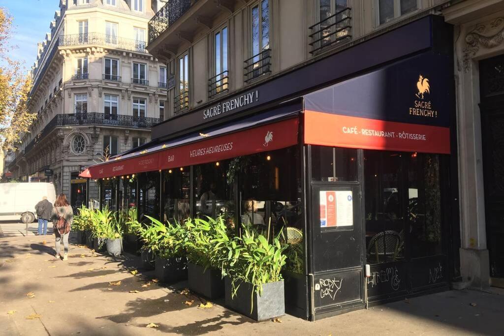 Typical Marais 3 Bedroom - Beaubourg