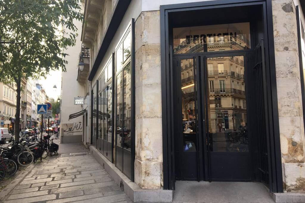 Apartment Typical Marais 3 Bedroom - Beaubourg