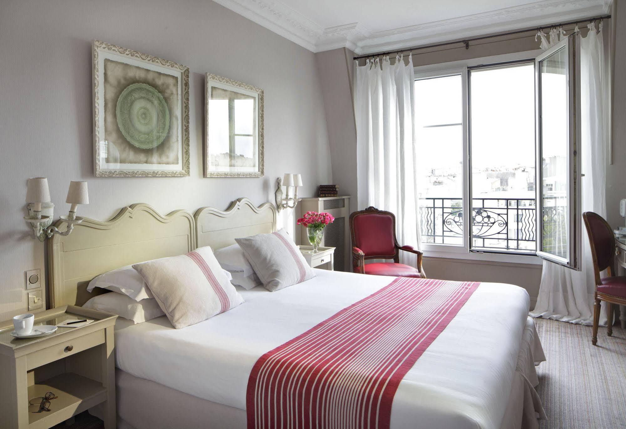 De Banville Paris