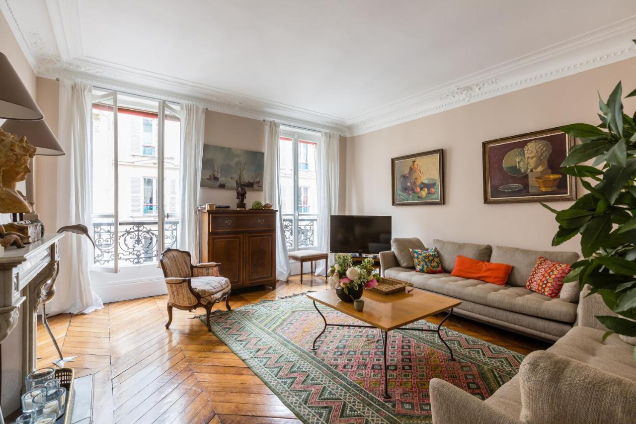 Appartement Veeve - Muted Beauty In Batignolles Paris