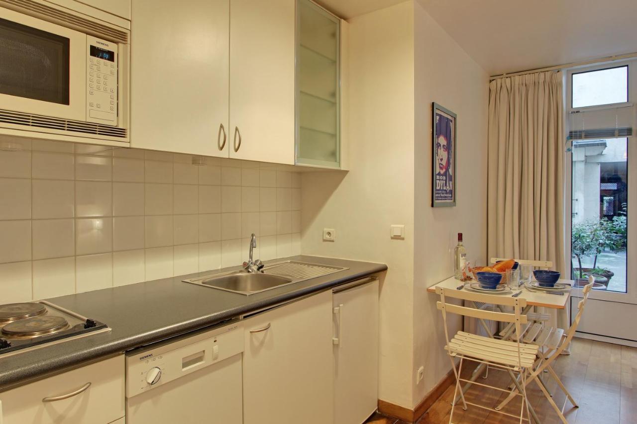 S09278 - With Patio For 3 People, Grand Boulevards Appartement
