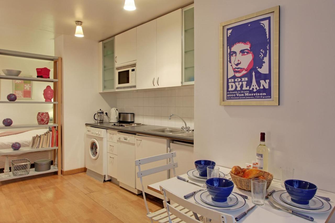 S09278 - With Patio For 3 People, Grand Boulevards * Paris