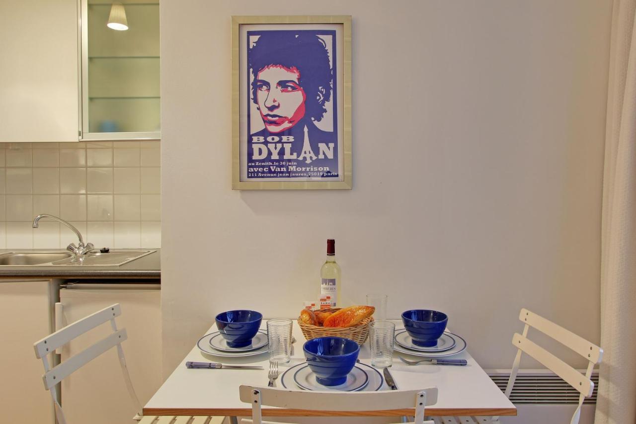 S09278 - With Patio For 3 People, Grand Boulevards Appartement *