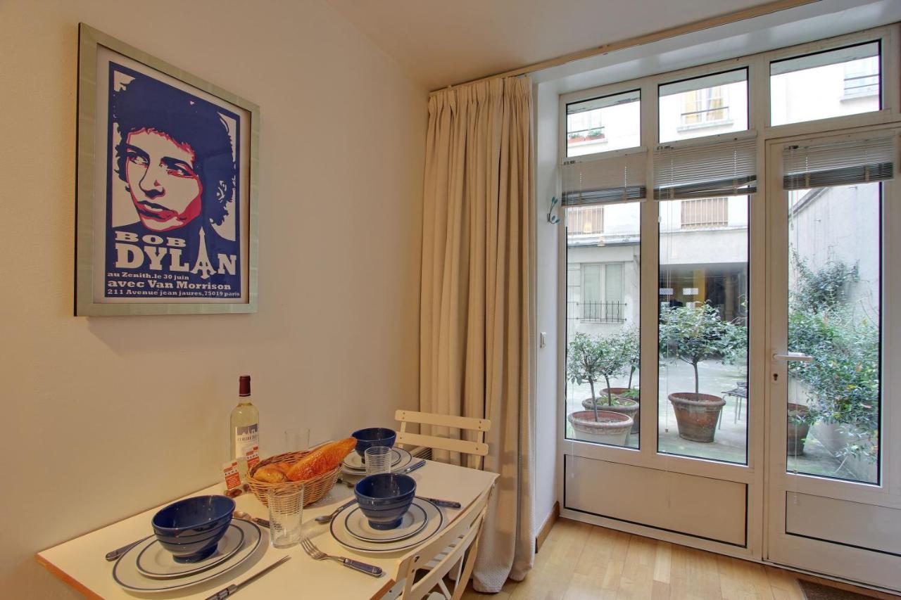 S09278 - With Patio For 3 People, Grand Boulevards *