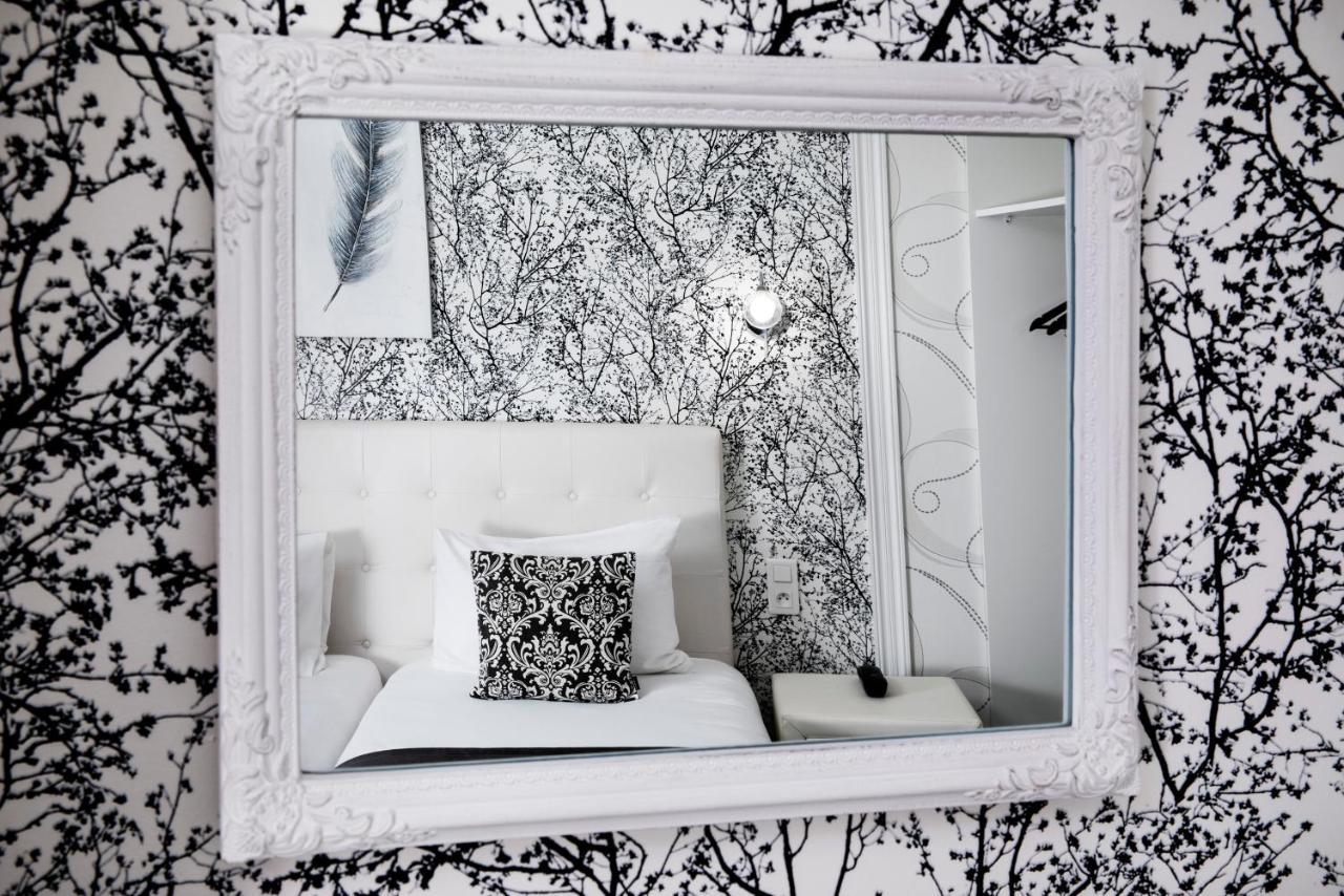De Geneve Hotel 3*