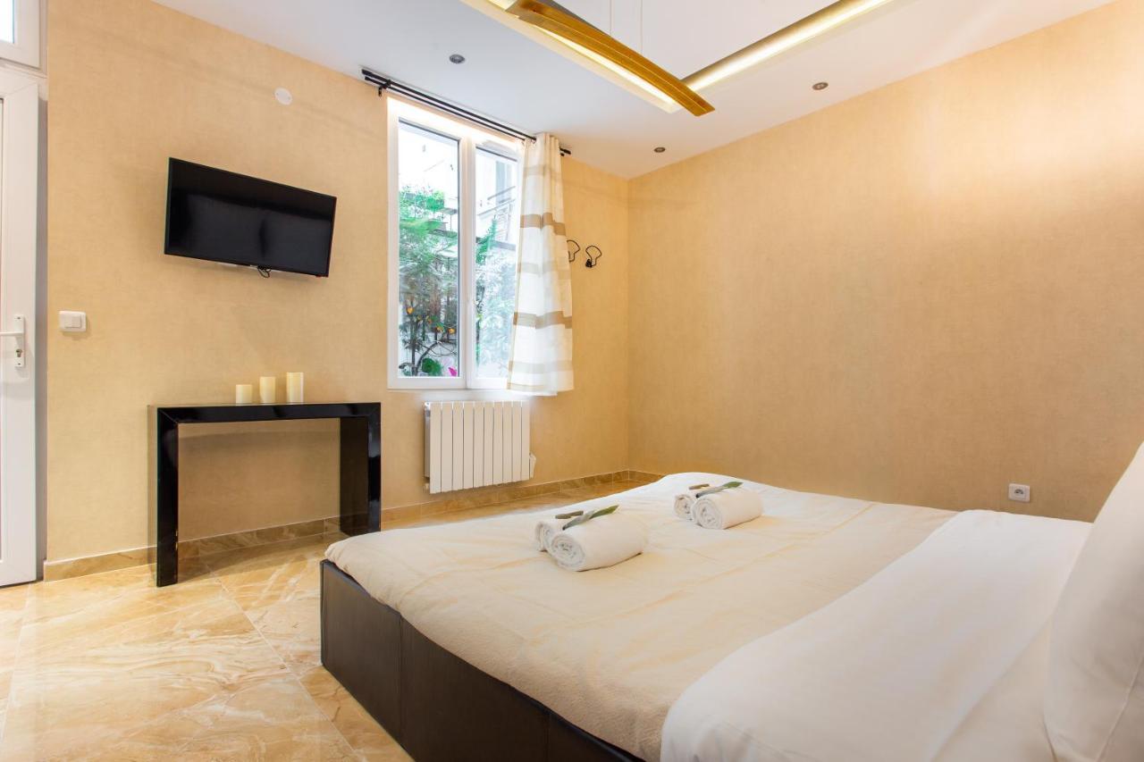 Appart hôtel Lovely Studio In