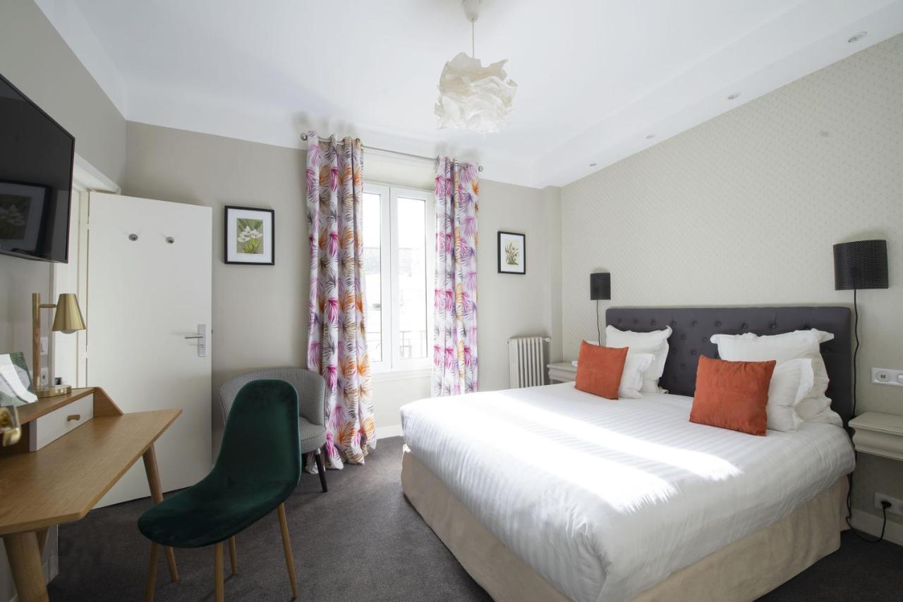 Hotel Des Batignolles 3*