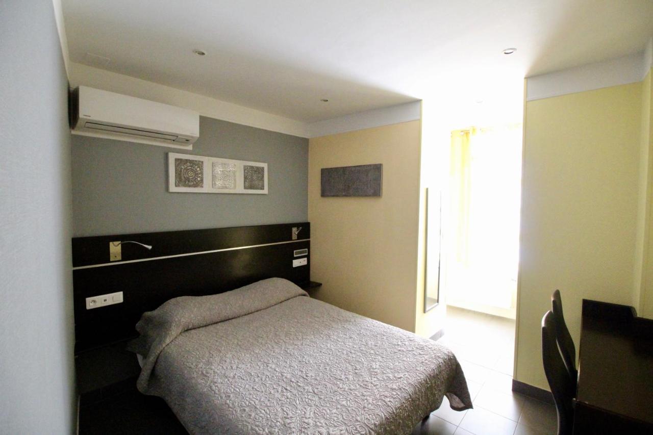 Des Pyrénées Hotel Paris