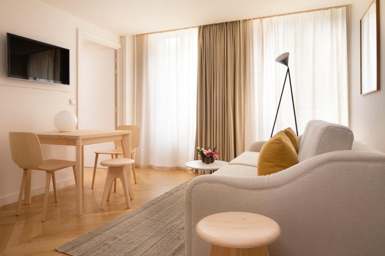 Nell Aparthotel 4*