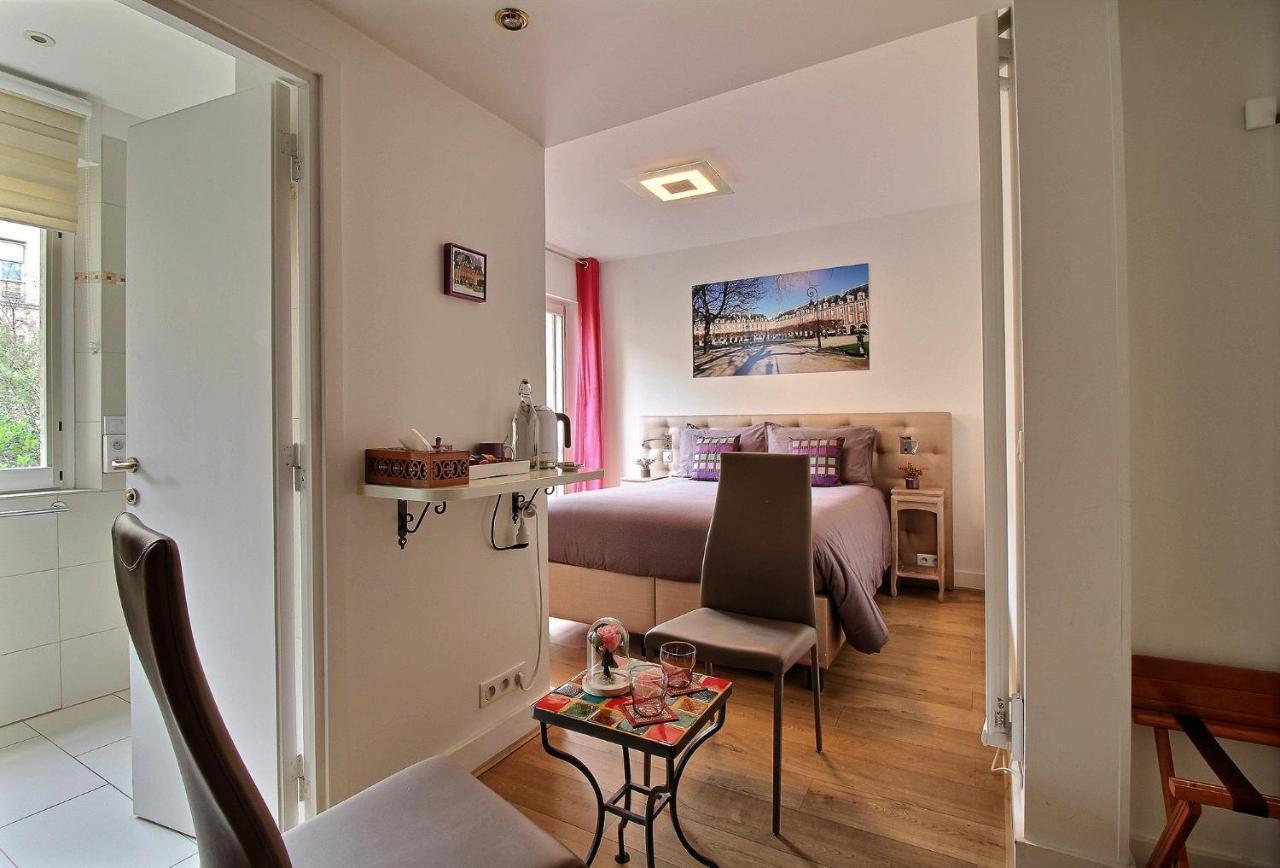 Assia & Nathalie - Luxury Marais Bed & Breakfast Paris