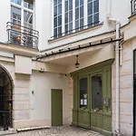 Lovely Studio 5 Min Away From The Louvre Museum - Welkeys