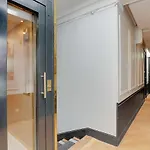 Beautiful Studio - 2P - Vendome Square