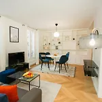 Cozy 2Br Near Champs-Elysees