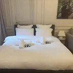 Appartement Concorde, Rue Royale- 6 Places