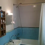 Nice Sunny Flat Near Eiffel Tower